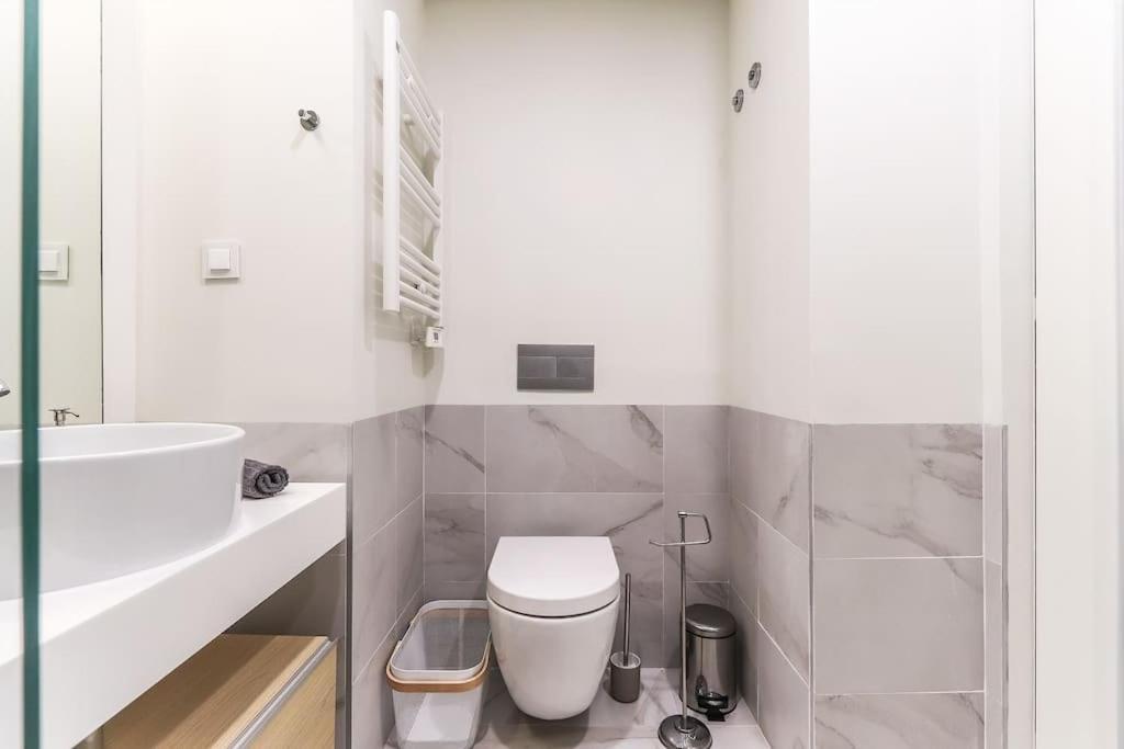 Marques Pombal Central 2 Bed Apt Ac Lisbon Exterior photo