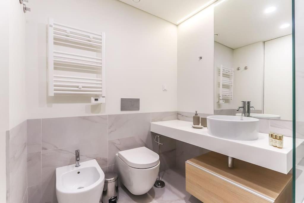 Marques Pombal Central 2 Bed Apt Ac Lisbon Exterior photo